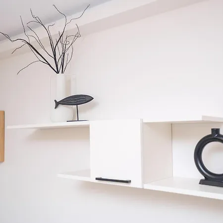 Modern 1-bed Flat In Free Parking Lägenhet *